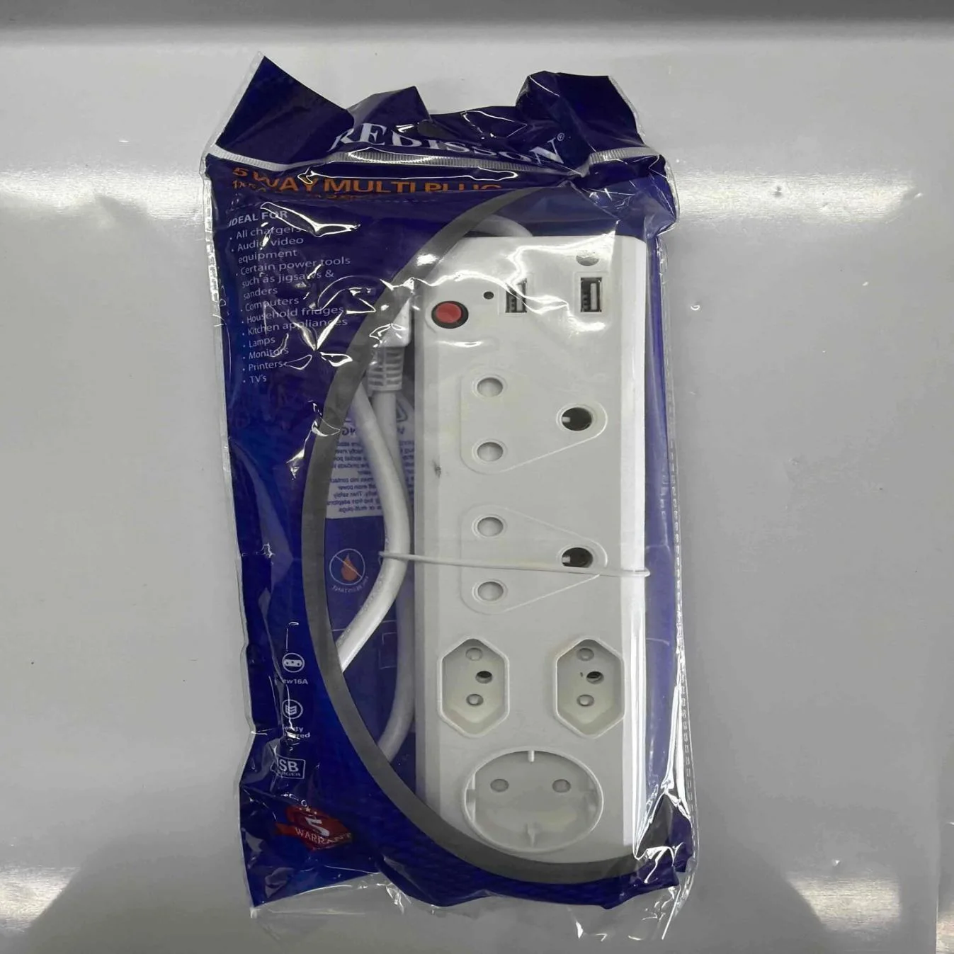REDISSON Multi-Plug Adapter REDR-35USB — product image