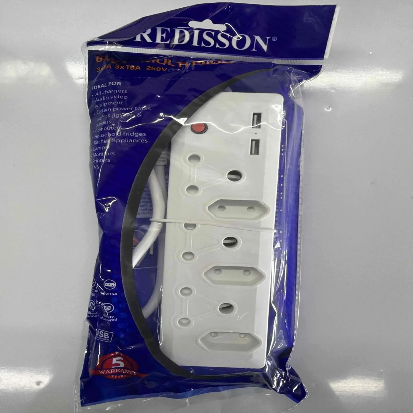 REDISSON Multi-Plug Adapter REDRN-06USB — product image