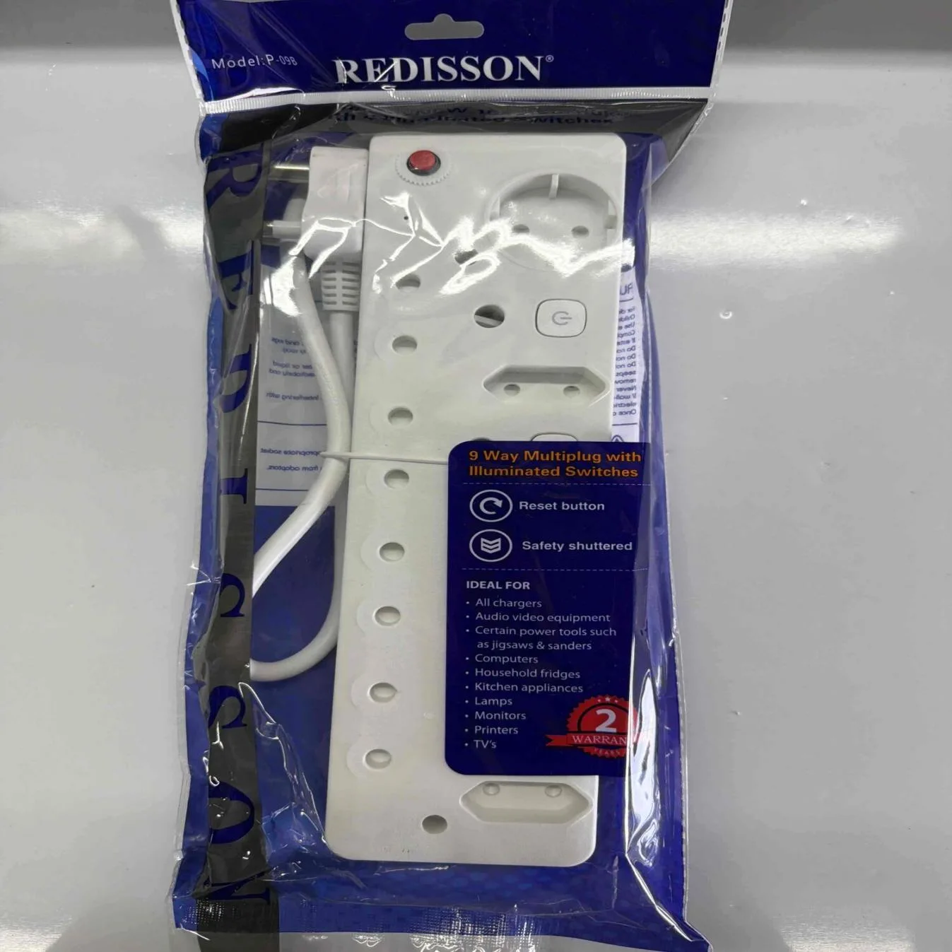 REDISSON Multi-Plug Adapter P-09B — product image