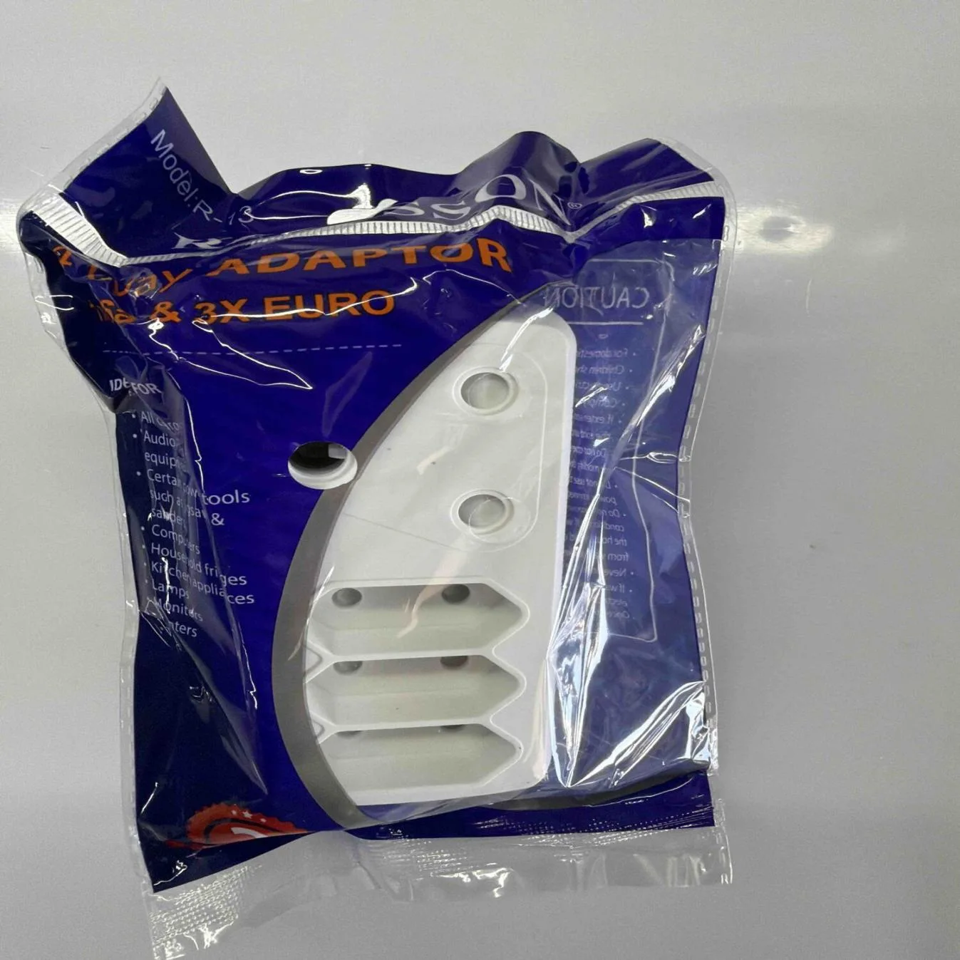 REDISSON Multi-Plug Adapter R-13 — product image