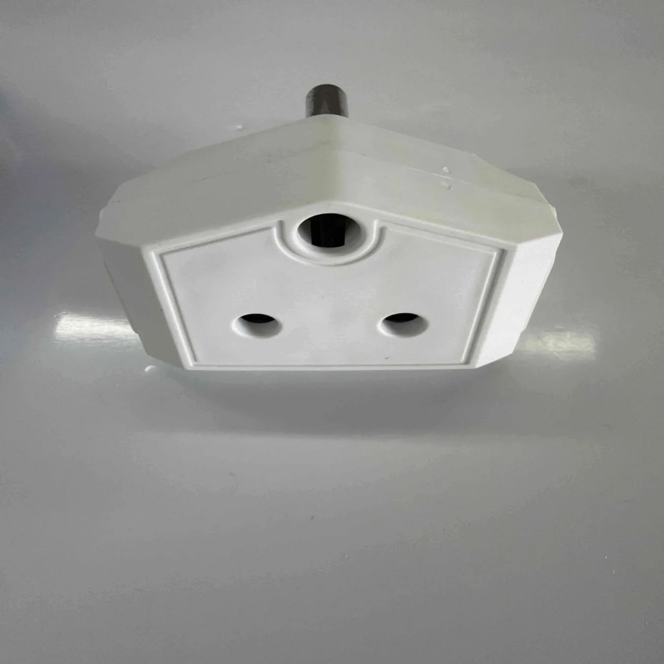 Plug Adapter R-09 — product image
