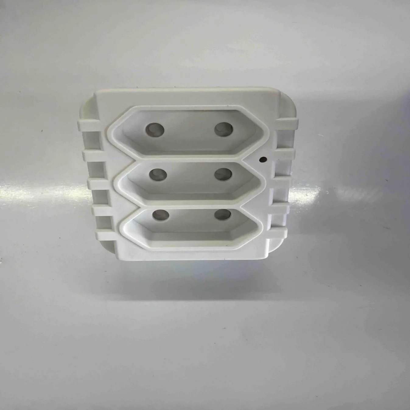 Multi-Plug Adapter R-24 — product image