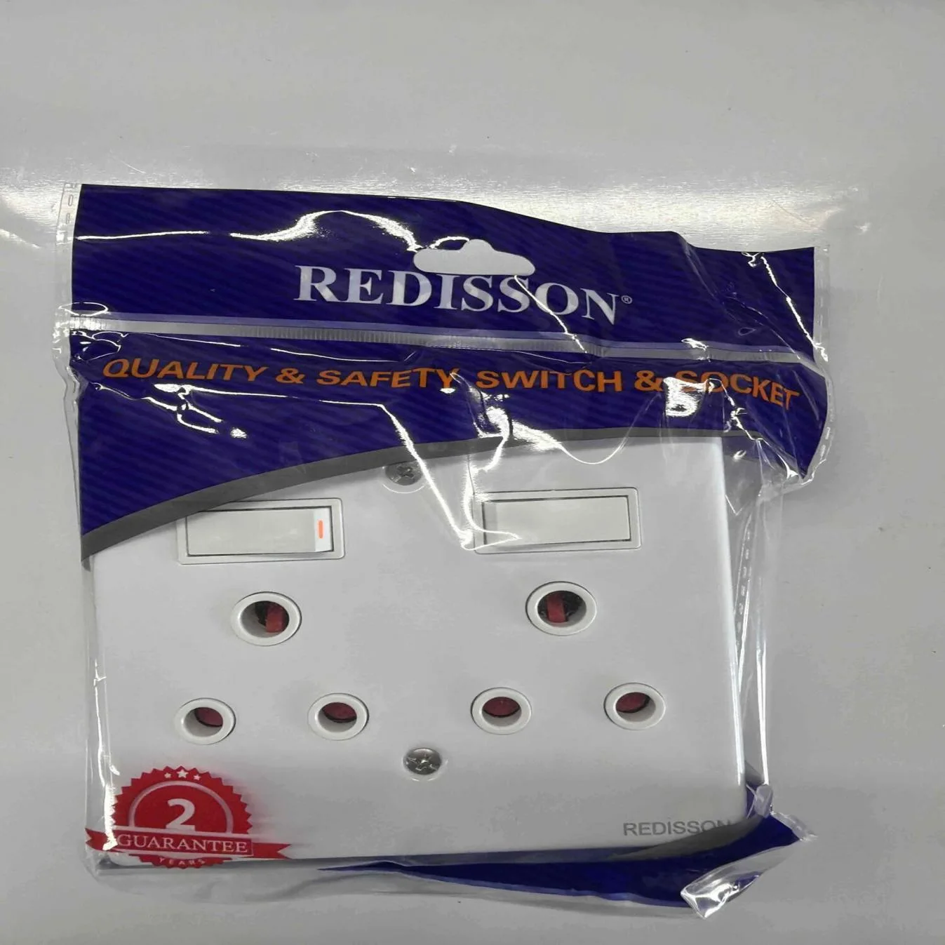 REDISSON Switched Socket Plate REDAMD02S — product image