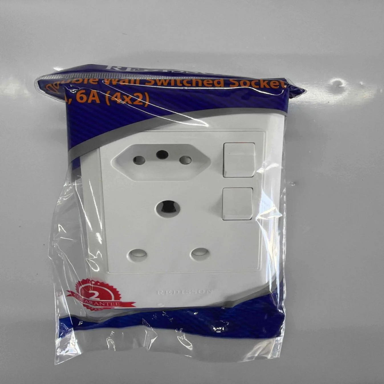 REDISSON Switched Socket Plate D02-2 — product image