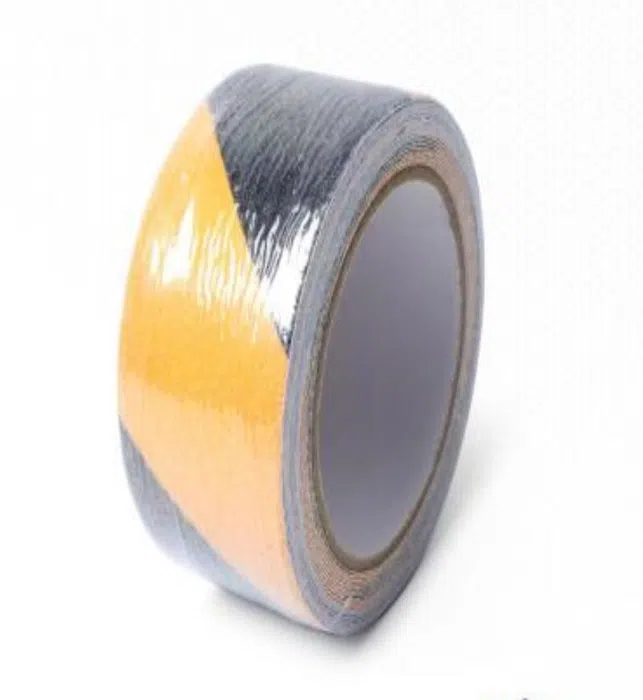 YIAD Black and Yellow Anti-slip Tape 50 mm x 5 m — product image