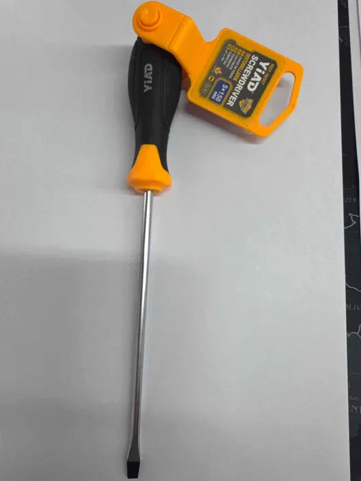 YIAD Slotted Screwdriver 5 x 150 mm — product image