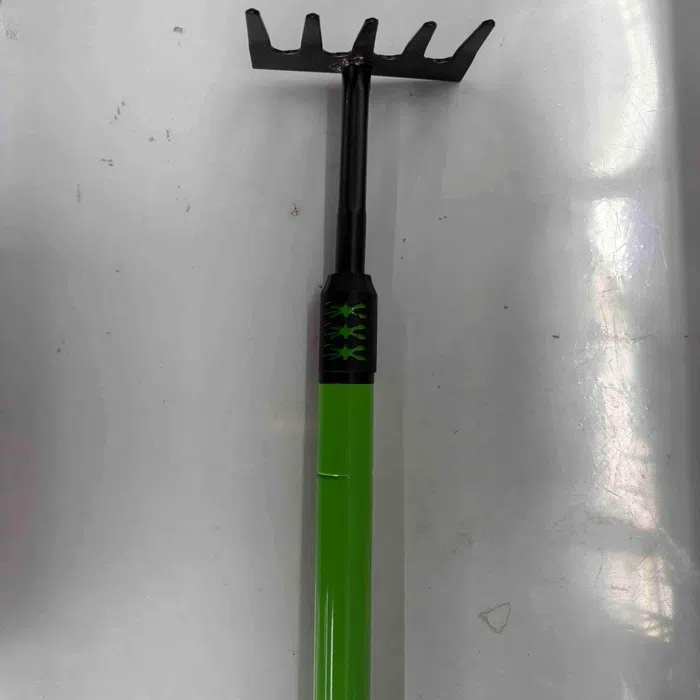 YIAD Telescopic-handle 5-tine Rake — product image